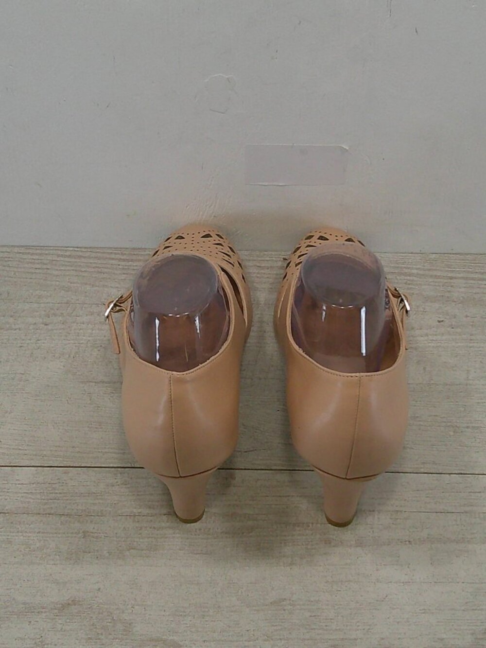 Journee Collection Elsa Retro Styled Mary Jane Pumps in Blush Nude Classic SZ 11 - Picture 7 of 13